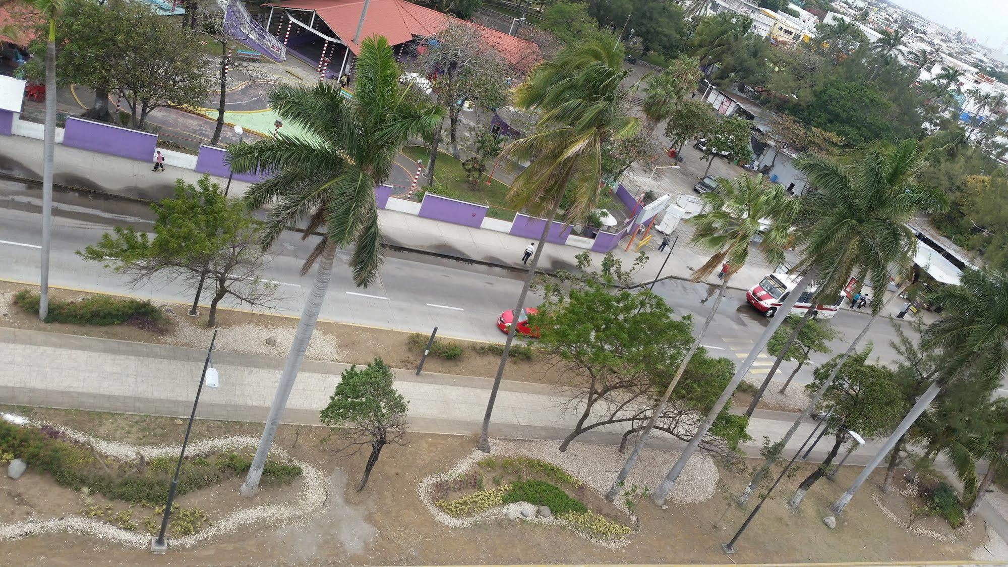 Hotel Gran Via - Centro Veracruz Extérieur photo